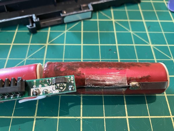 The cells with their battery management system charge circuit chip. 